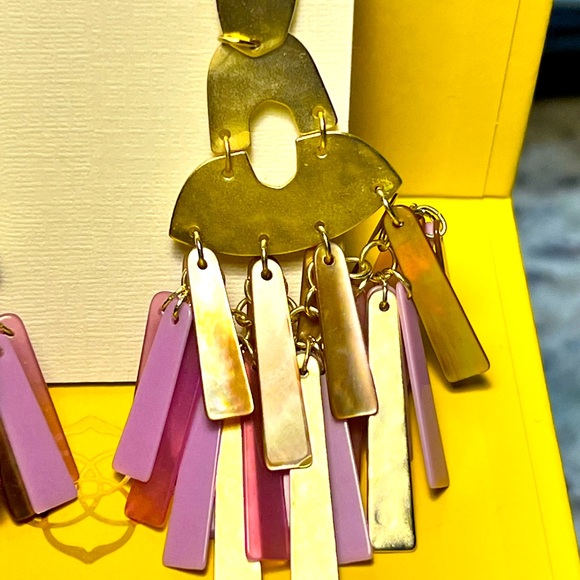 NWOT Kendra Scott Kitty Earrings Pink, Lavender & Pearl Mix Yellow Gold PERFECT! - Picture 6 of 13